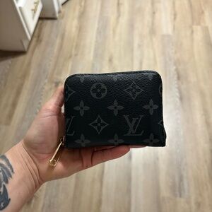 Lv Black Monogram Wallet